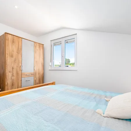Appartement Josip Radovin
