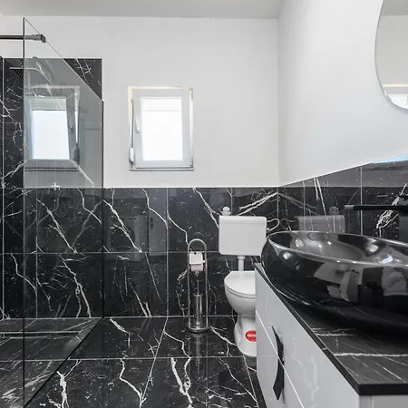 Apartment Josip *