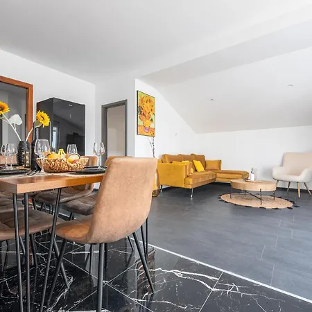 Apartment Josip