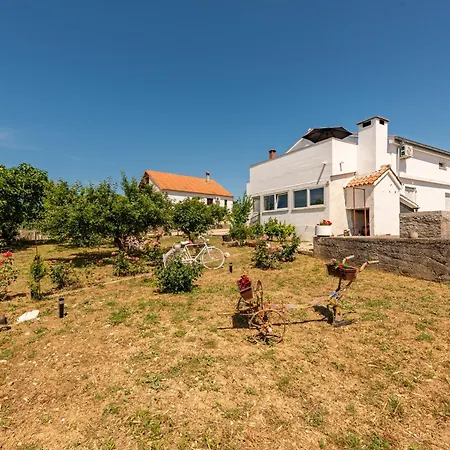 Apartment Josip *